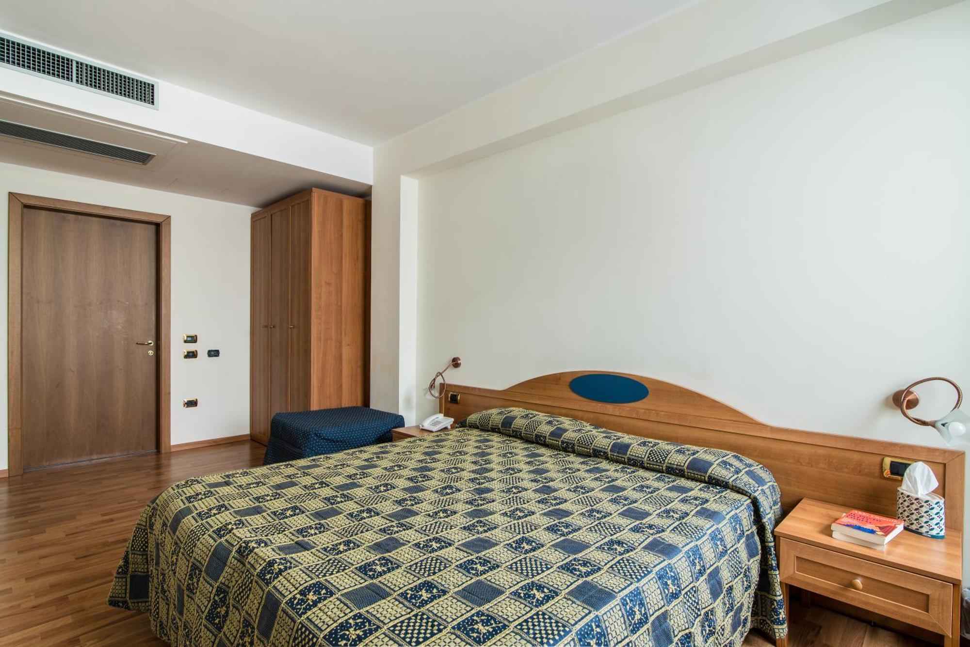 Hotel Porta Del Sole Soiano Del Lago Eksteriør bilde