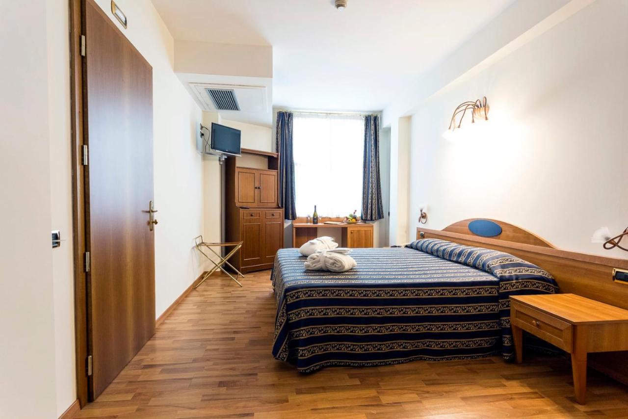 Hotel Porta Del Sole Soiano Del Lago Eksteriør bilde